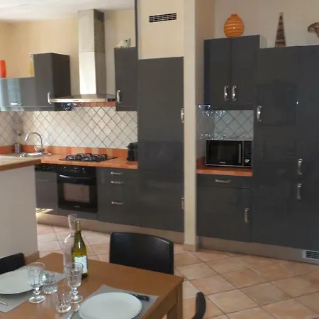 Дом отдыха Spacieux Face A La Cite Medievale